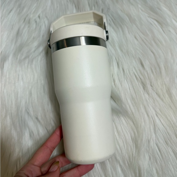 Stanley 20 oz Stainless Steel Ice Flow 2.0 Flip
Straw Tumbler Frost - Picture 2 of 3